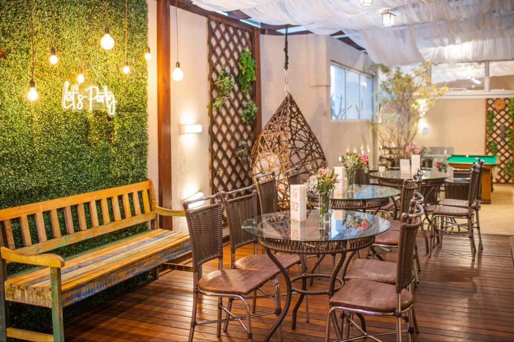 Instagram post from espacofinafestas. This post is in position 6.